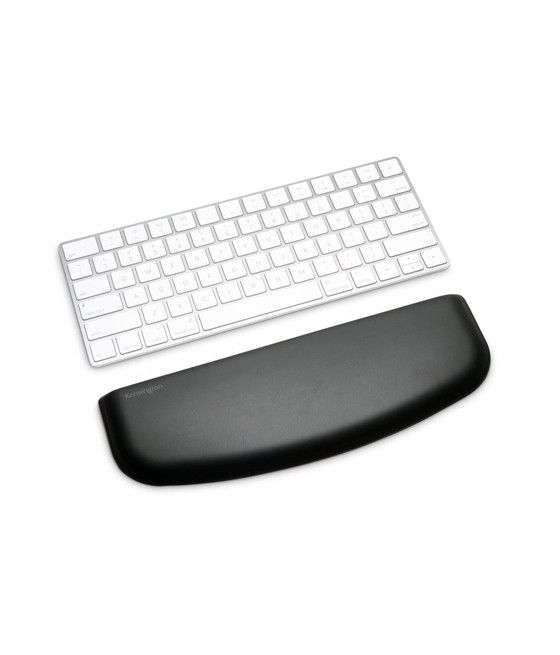 Kensington Reposamuñecas ErgoSoft™ para teclados finos y compactos - Imagen 4