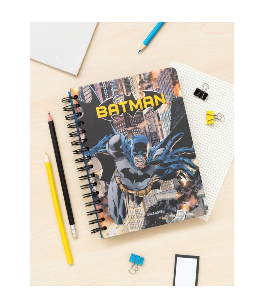 Agenda escolar a5 2022 - 2023 12 meses erik dc comics batman - Imagen 4