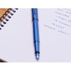 Pluma parker im professionals monochrome blue plumin f en estuche de regalo