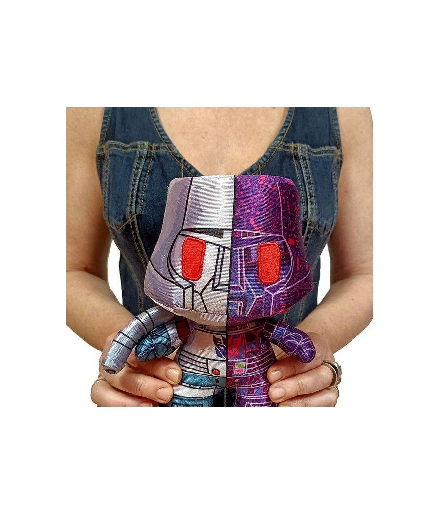 Peluche dznr transformers megatron