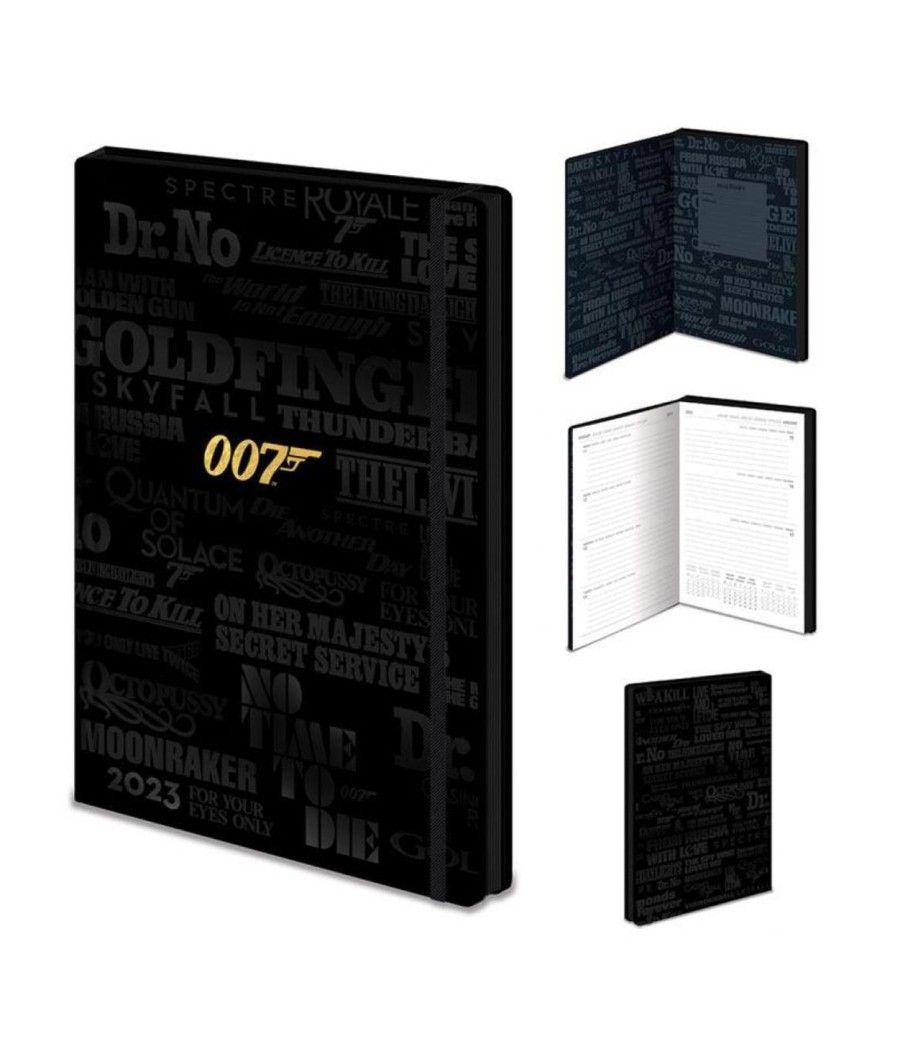 Diario 2023 pyramid james bond 007