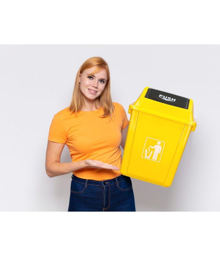 Papelera contenedor q-connect plástico con tapa de balancin 58 litros 470x330x760 mm amarillo