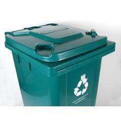 Papelera contenedor q-connect plástico con tapadera y ruedas 240 litros 1040x620x610 mm verde