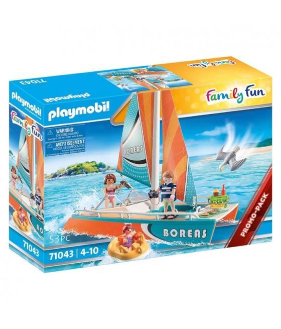 Playmobil family fun catamaran