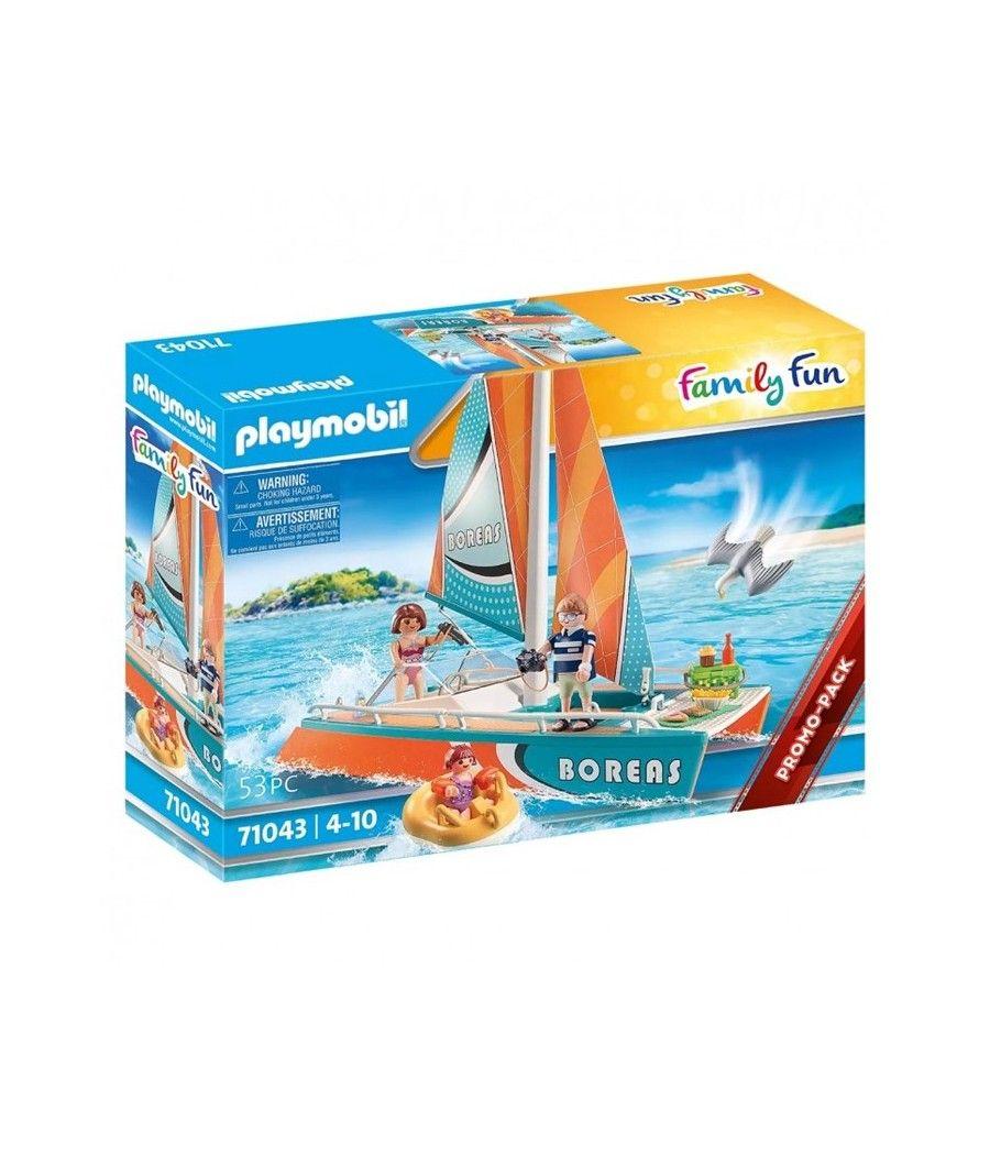 Playmobil family fun catamaran