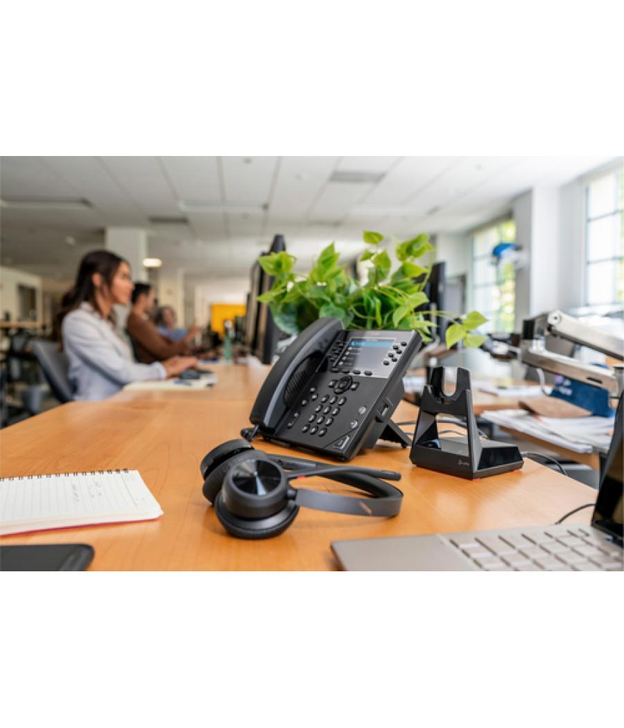 HP Auriculares Poly Voyager 4320-M con certificación para Microsoft Teams + llave BT700 + soporte de carga