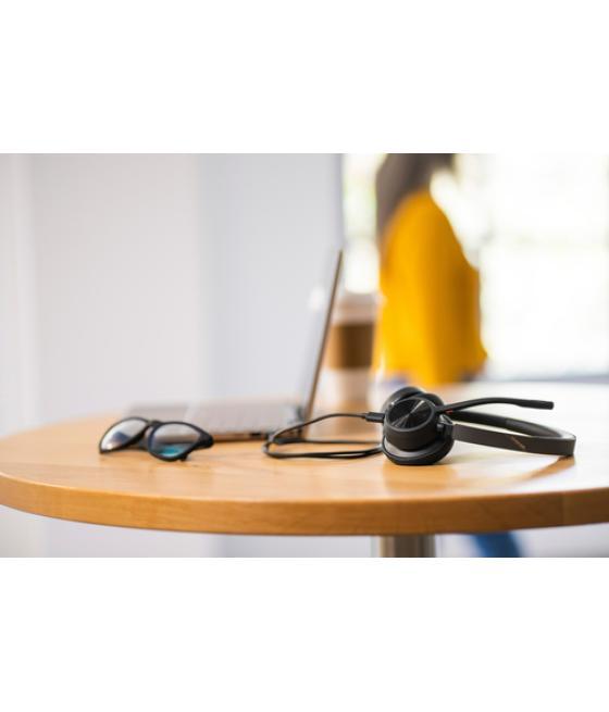 POLY Auriculares Voyager 4320 UC estéreo USB-A + adaptador BT700 USB-A + base de carga