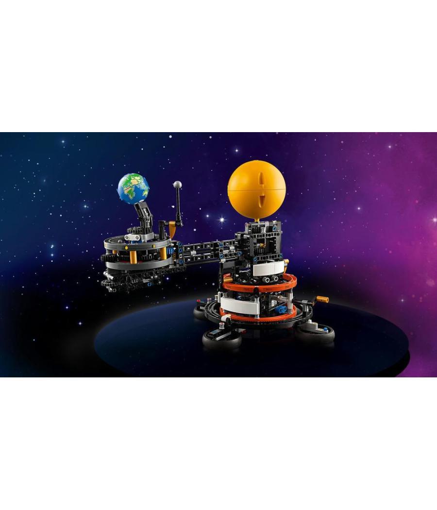 Lego technic planeta tierra y luna en órbita