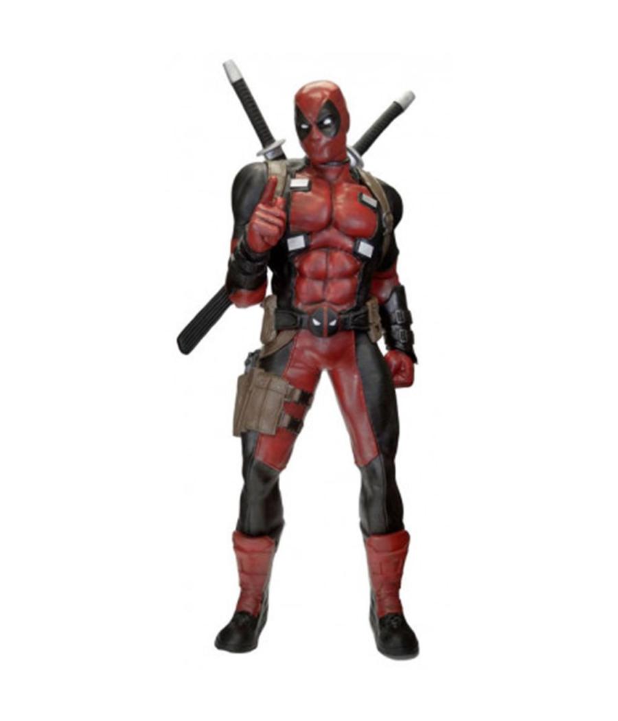 Figura neca marvel deadpool tamaño real