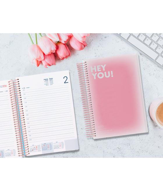 Agenda espiral liderpapel gazi a5 2025 día página color rosa papel 70 gr