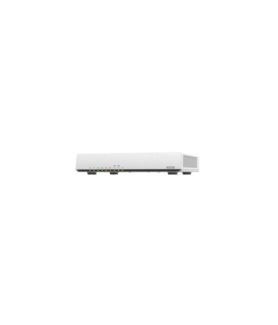 QNAP Qhora-301W Router WiFi6 AX3600 2x10GbE+4x1GbE - Imagen 4
